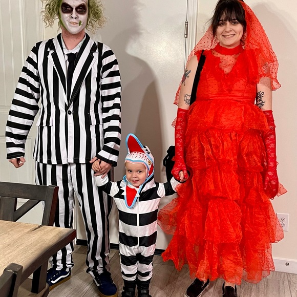 Meet your posher, Sheila - Picture 4 of 9